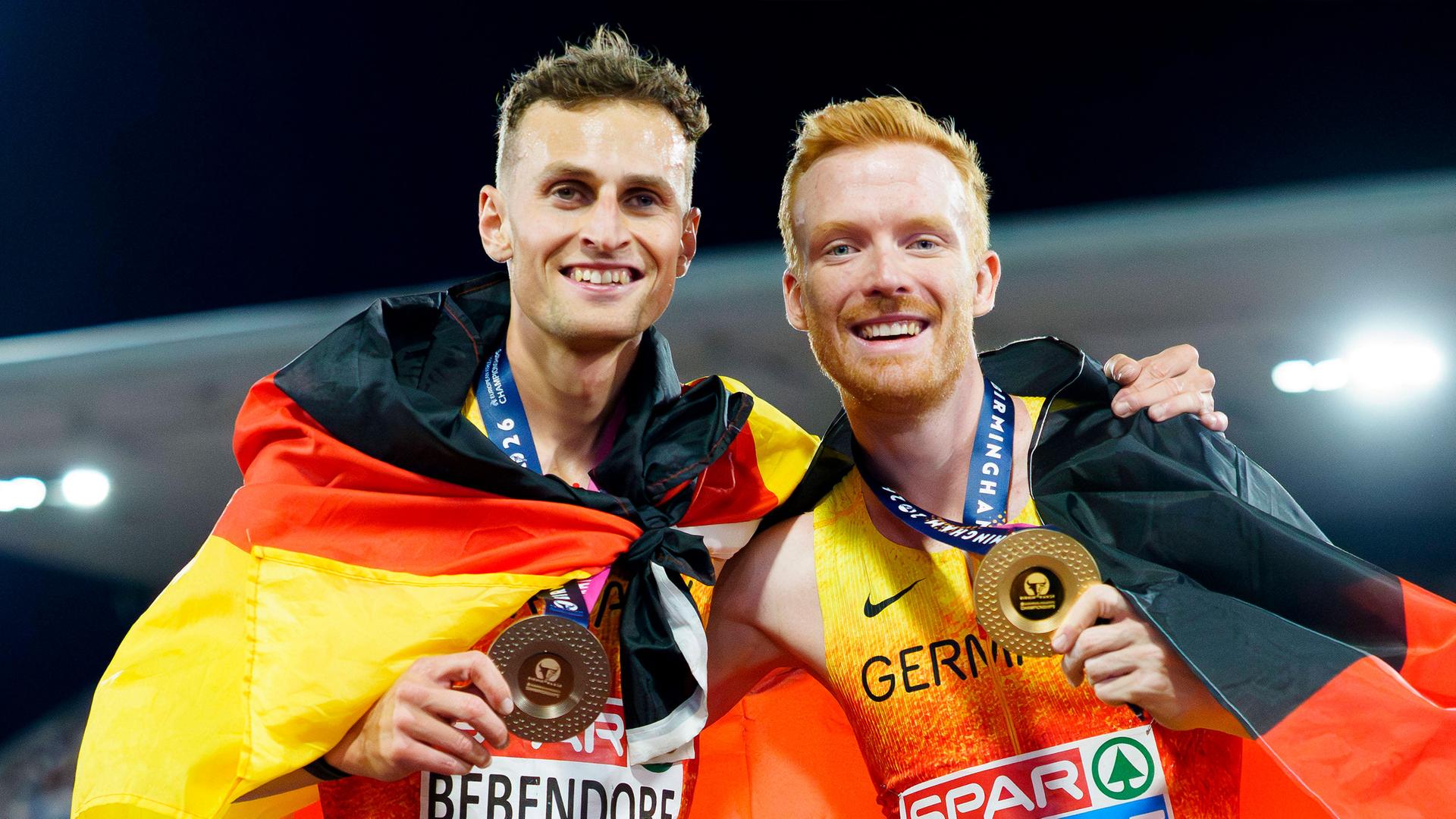 Frederik Ruppert (Deutschland), Europameister über 3000 m Hindernislauf, und der Drittplatzierte Karl Bebendorf bei der EM am 16. August 2026 in Birmingham, Großbritannien.