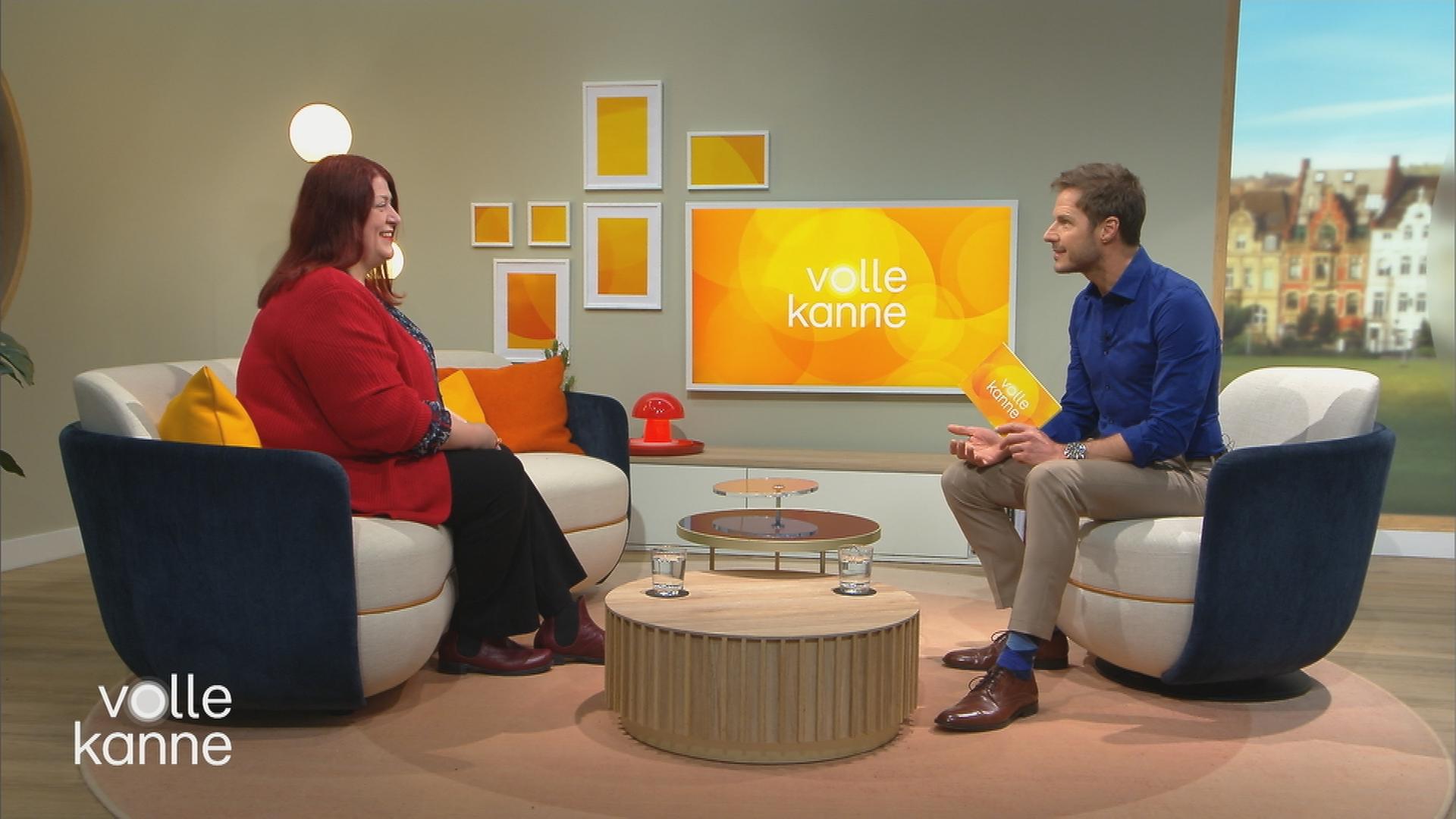 Florian Weiss und Veronika Kirberg auf dem "Volle Kanne"-Sofa