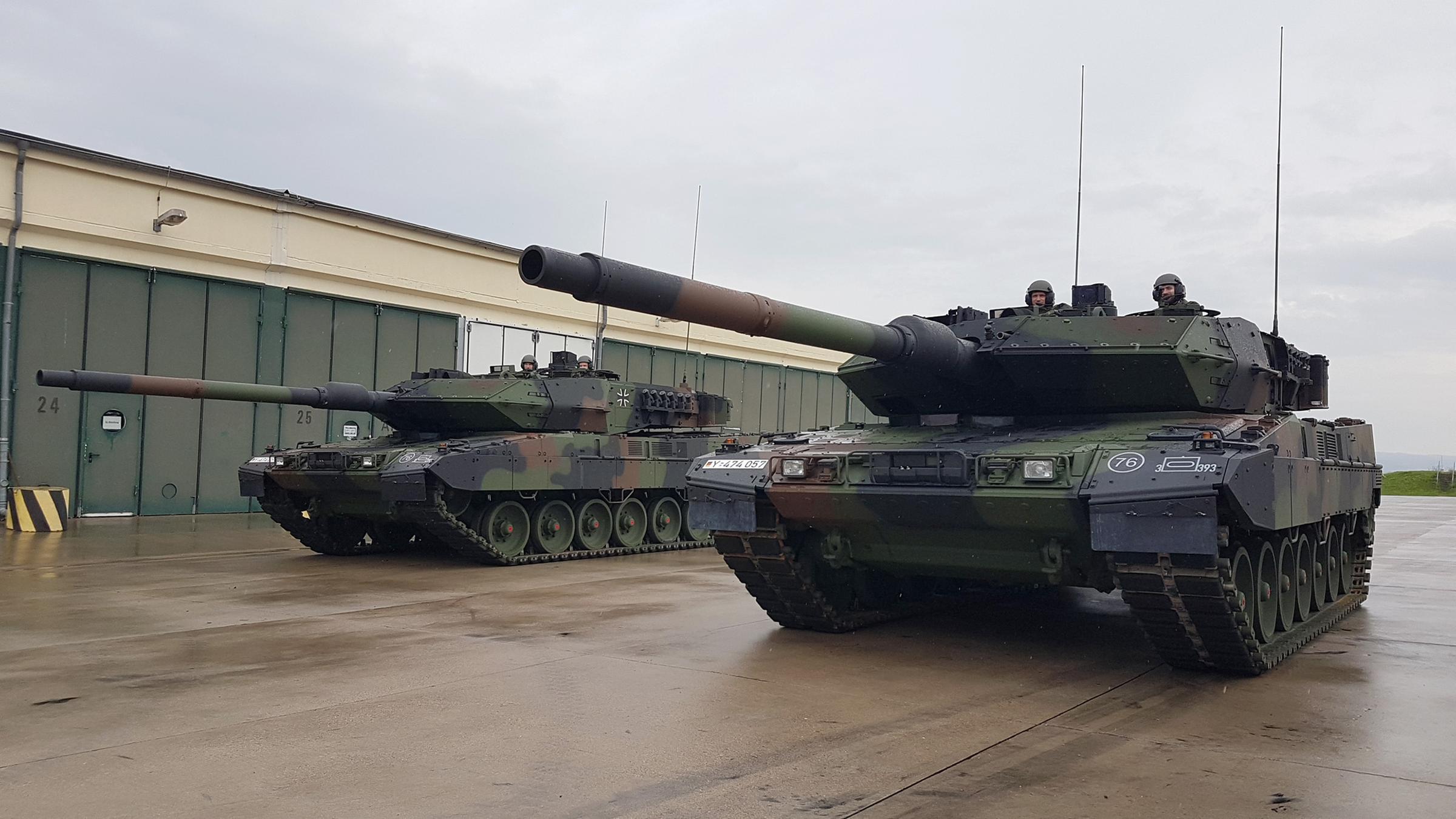 Ein Kampfpanzer der Bundeswehr vom Typ Leopard II.