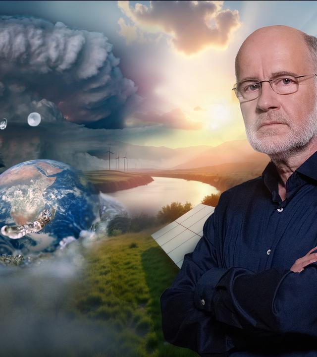 Harald Lesch vor zweigeteiltem Bild: Erdkugel im Wasser unter Unwetter und Landschaft mit Sonnenkollektoren 