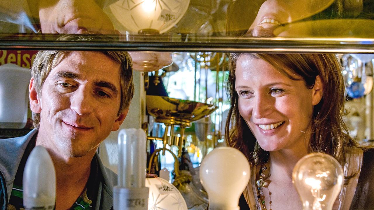 Fritz und eine Lampen-Verkäuferin