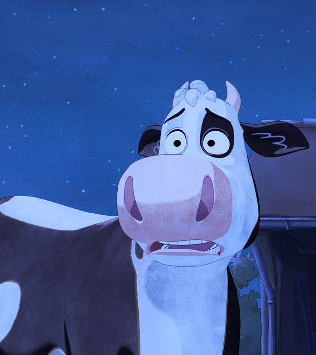 Lieselotte steht in der Dunkelheit und schaut erschrocken.