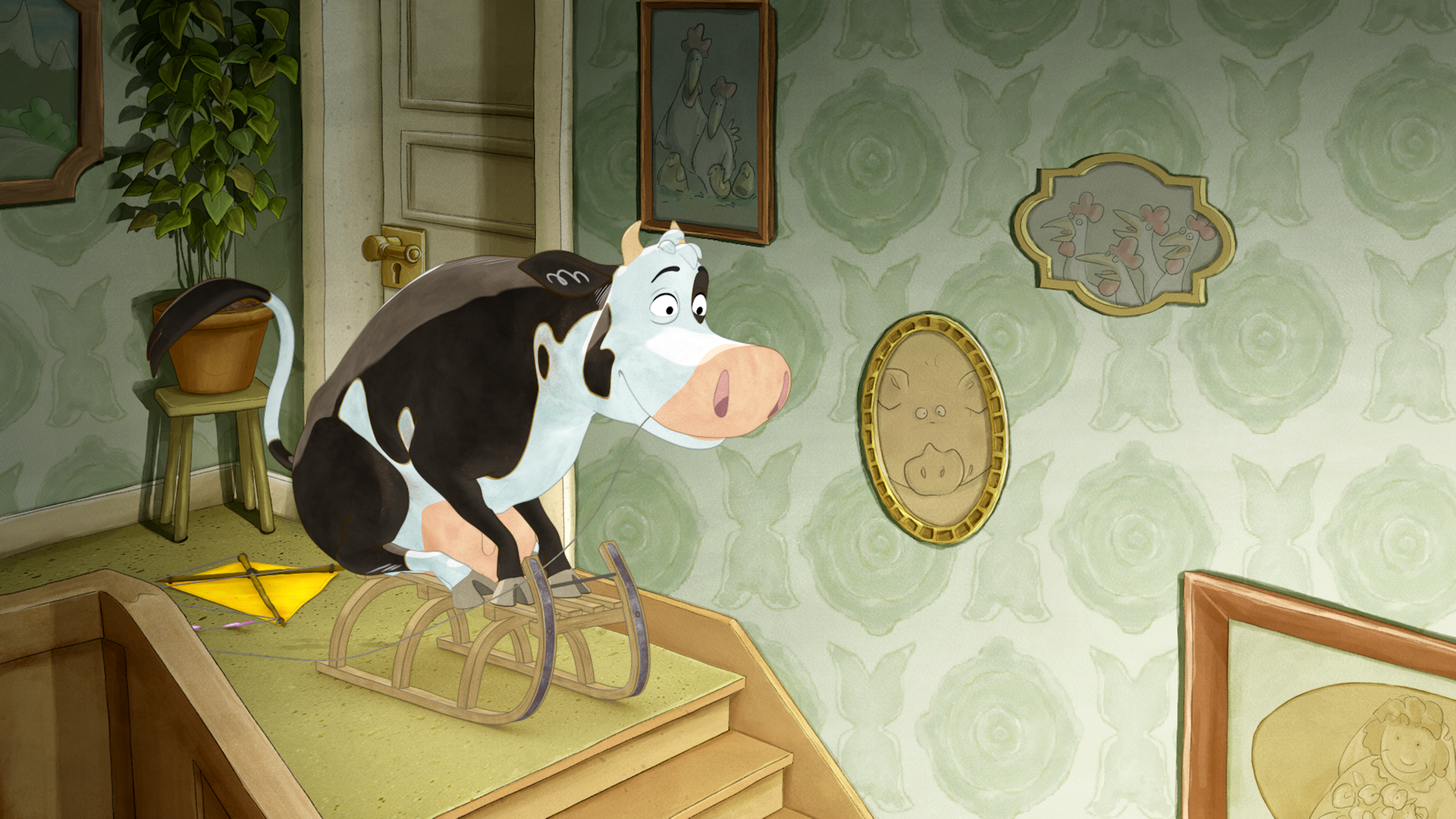 Lieselotte sitzt am oberen Absatz der Treppe auf einem Holzschlitten. Sie hat die Schnur ihres Drachen im Mund.