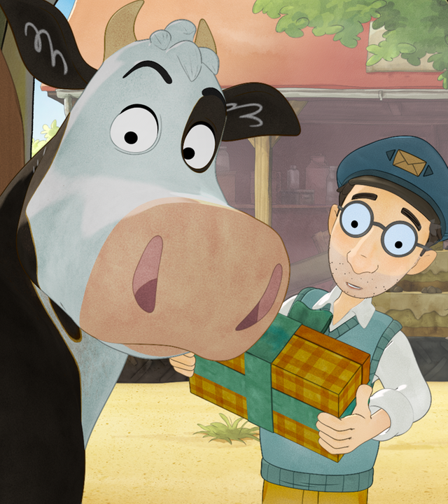 Der Postbote steht vor der Tür und hat ein Geschenk in den Händen. Lieselotte steht vor ihm in der Tür.