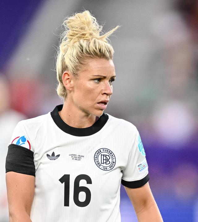Deutschlands Linda Dallmann beim EM-Spiel gegen Polen in St. Gallen am 04.07.2025.