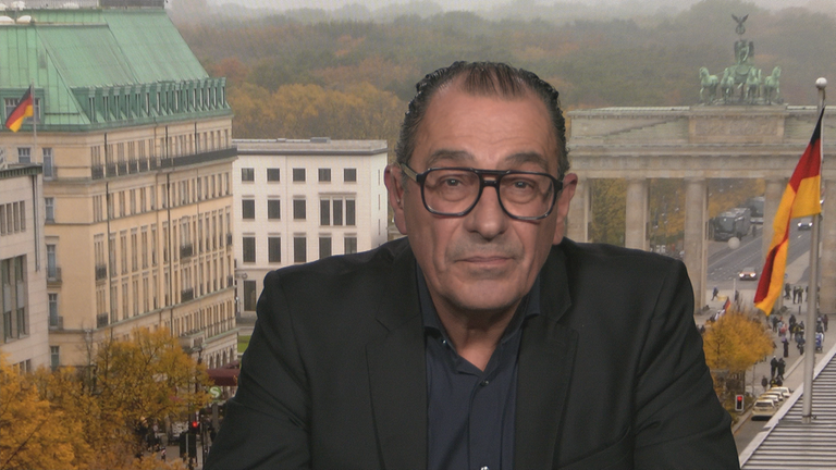 ZDF-Hauptstadtkorrespondent Stephan Merseburger ins Studio zugeschaltet aus Berlin
