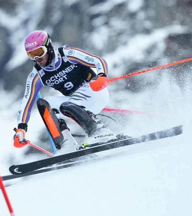 Linus Straßer nimmt am ersten Lauf des Herren-Slalomrennens in Wengen am 18. Januar 2026 teil.