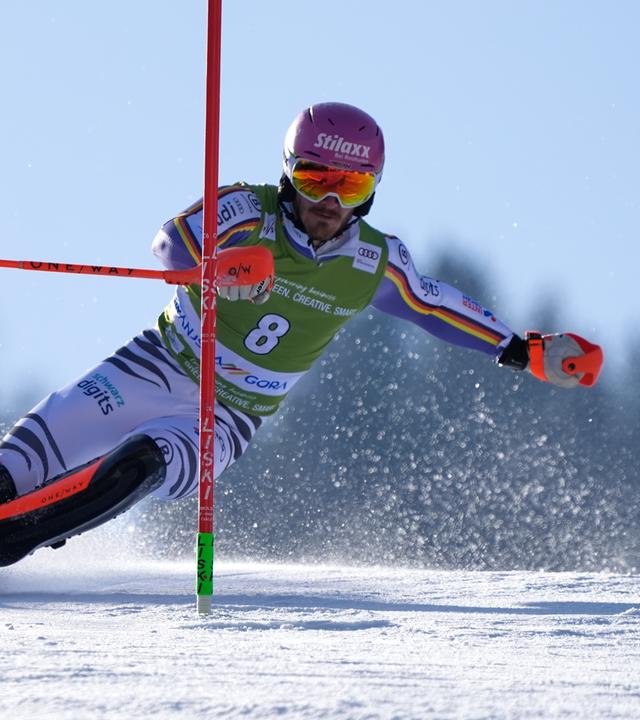 Skirennläufer Linus Straßer beim Slalom in Kranjska Gora