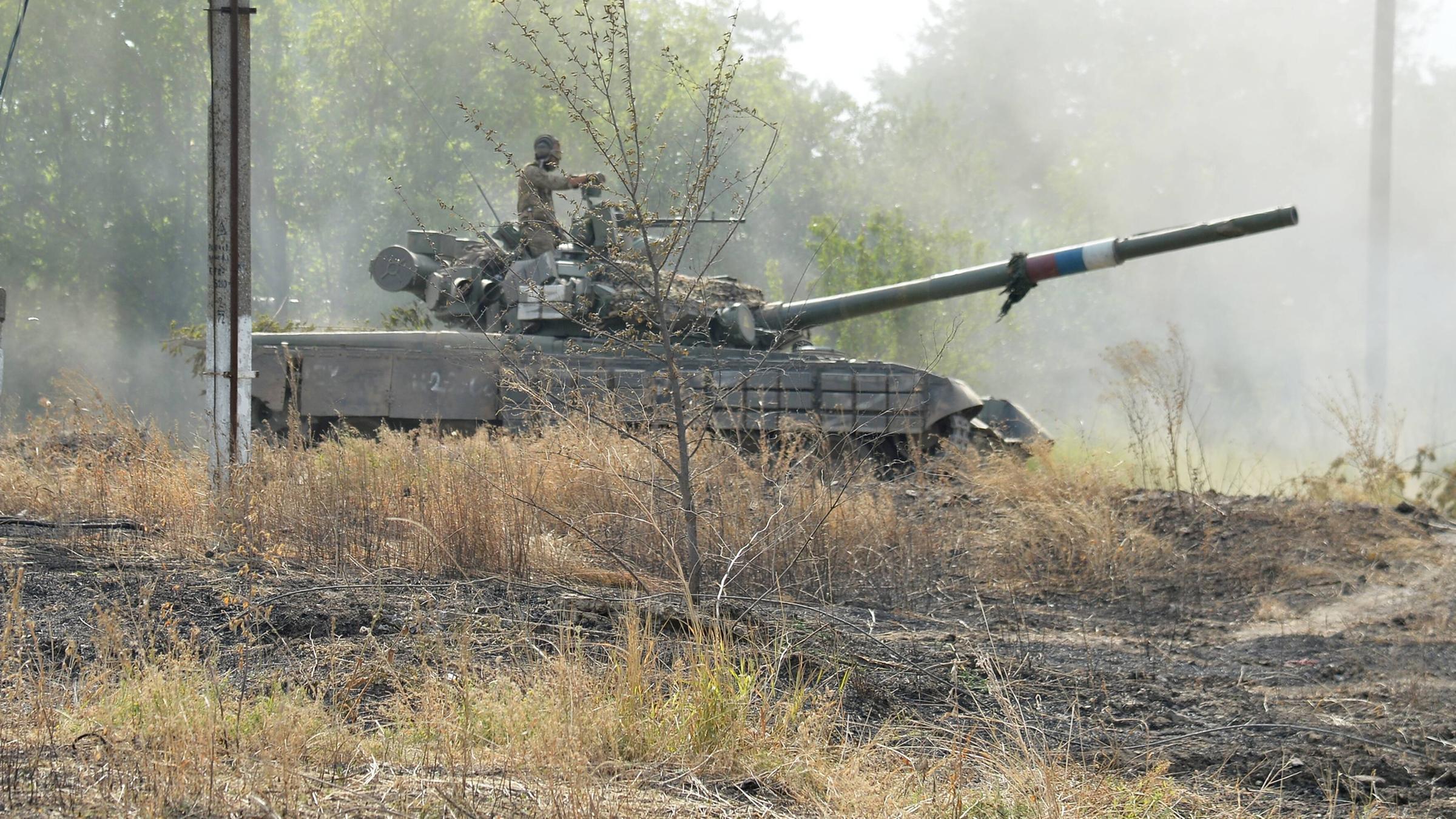 Russischer Panzer bei Luhansk