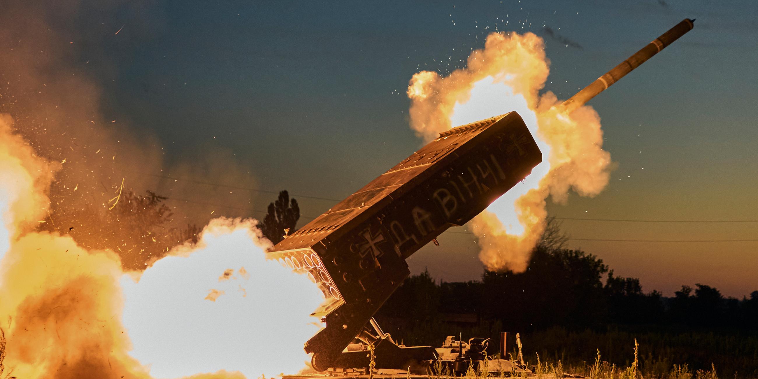Russischer Raketenwerfer in Luhansk
