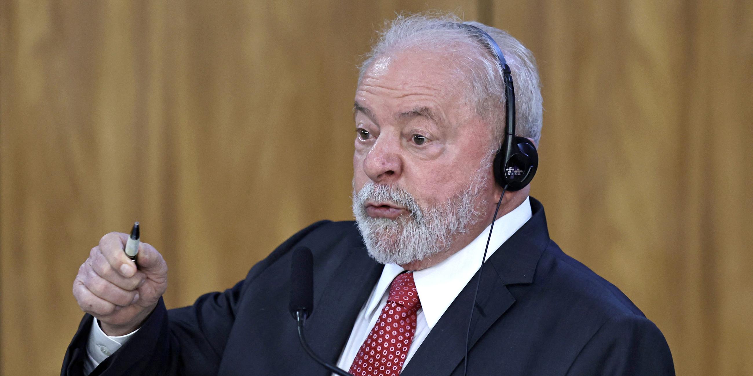 Brasiliens Präsident Luiz Inacio Lula da Silva hält eine gemeinsame Pressekonferenz mit Bundeskanzler Olaf Scholz im Planalto-Palast in Brasilia (Brasilien) am 30.01.2023