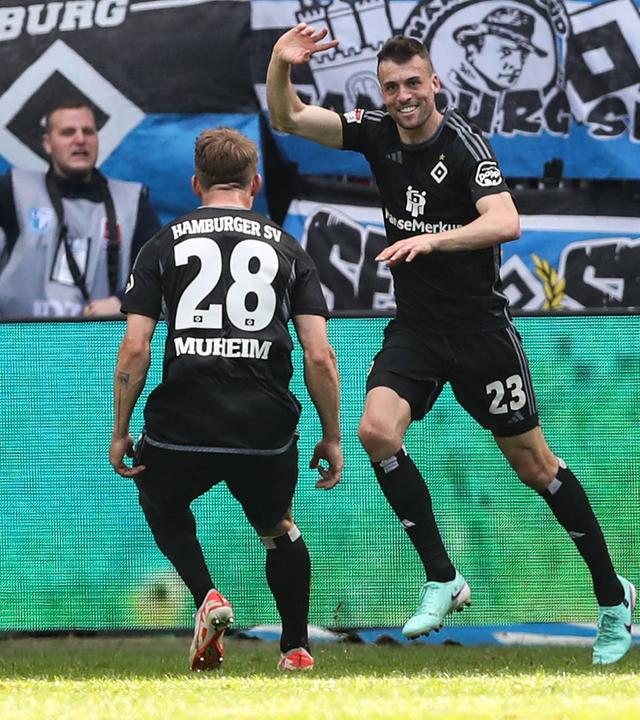 Torschütze Jonas Meffert (Hamburger SV, 23) trifft zum 2-2 am 14.04.24.
