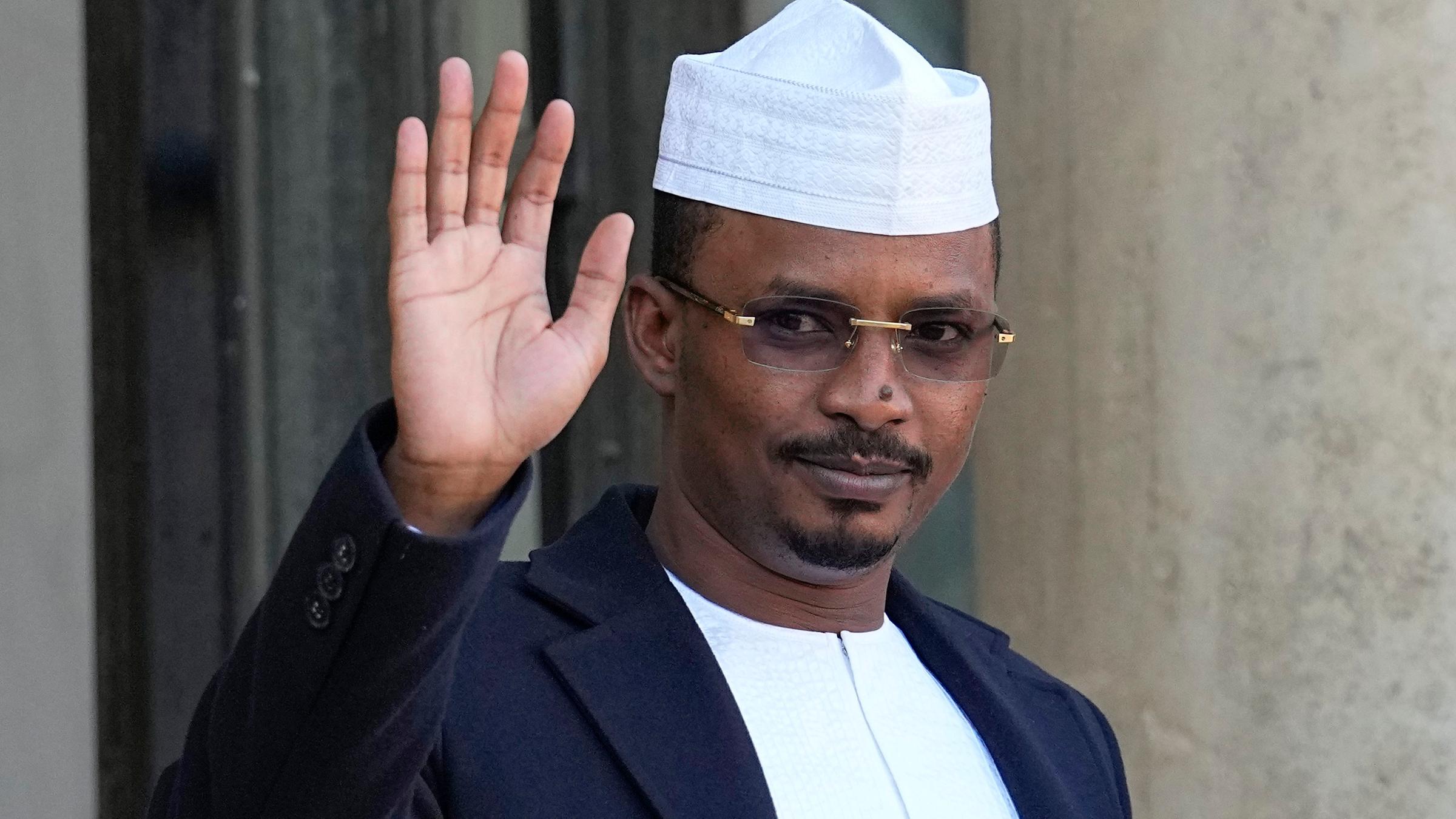 Mahamat Idriss Deby ist  Präsident von Tschad.