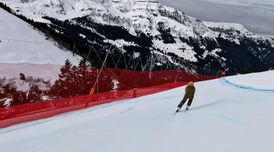 Marco Büchel befährt die Lauberhornabfahrt in Wengen