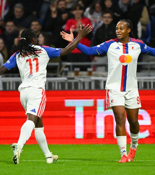 Joy feiert Katotos Tor für OL Lyonnes gegen Inter Mailand.