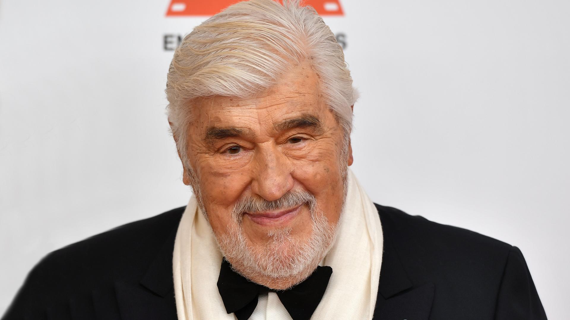 Schauspieler Mario Adorf ist zu sehen.