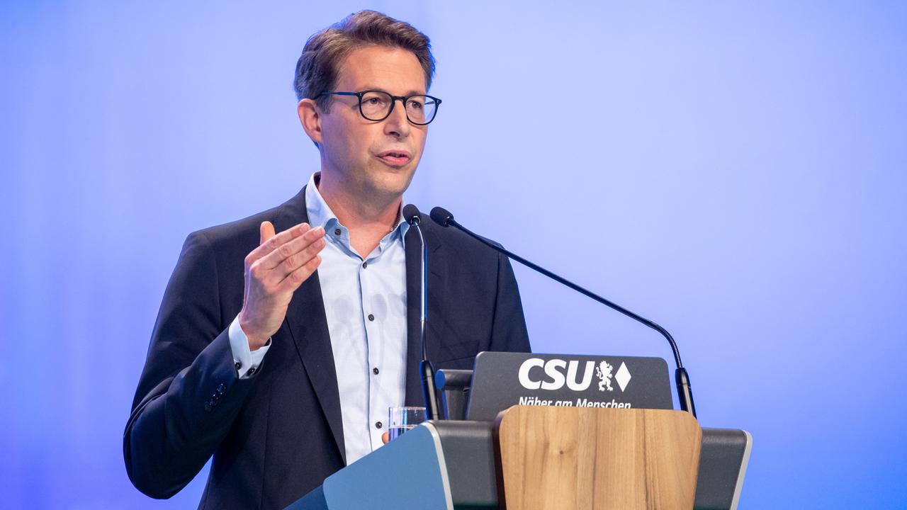 Blume: "Brauchen Vollbremsung in Deutschland"