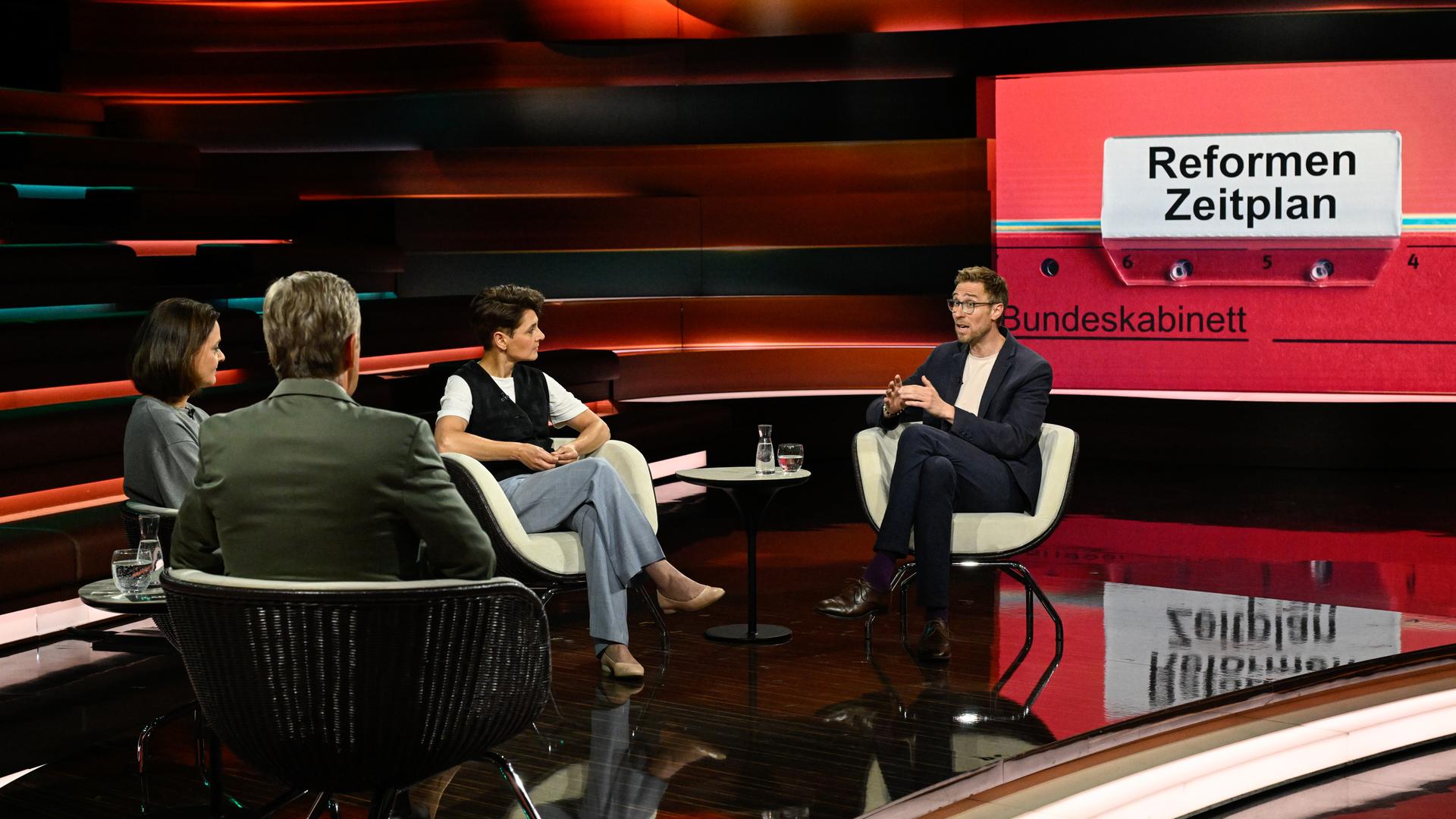 Markus Lanz vom 1. Juli 2026: Julia Löhr, Markus Lanz, Anna Lehmann, Veit Medick