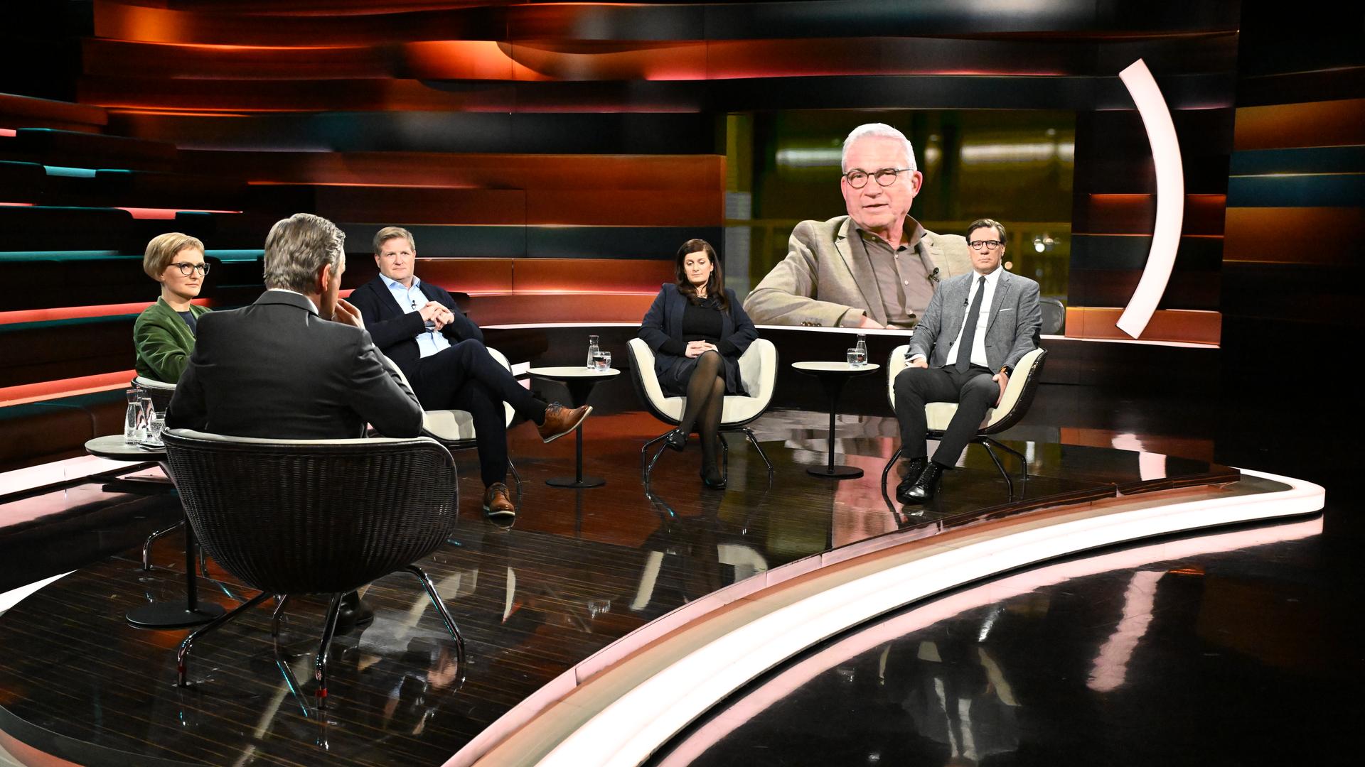 Markus Lanz vom 10. März 2026: Franziska Brantner, Markus Lanz, Michael Bröcker, Azadeh Zamirirad, Thomas Strobl, Nico Lange