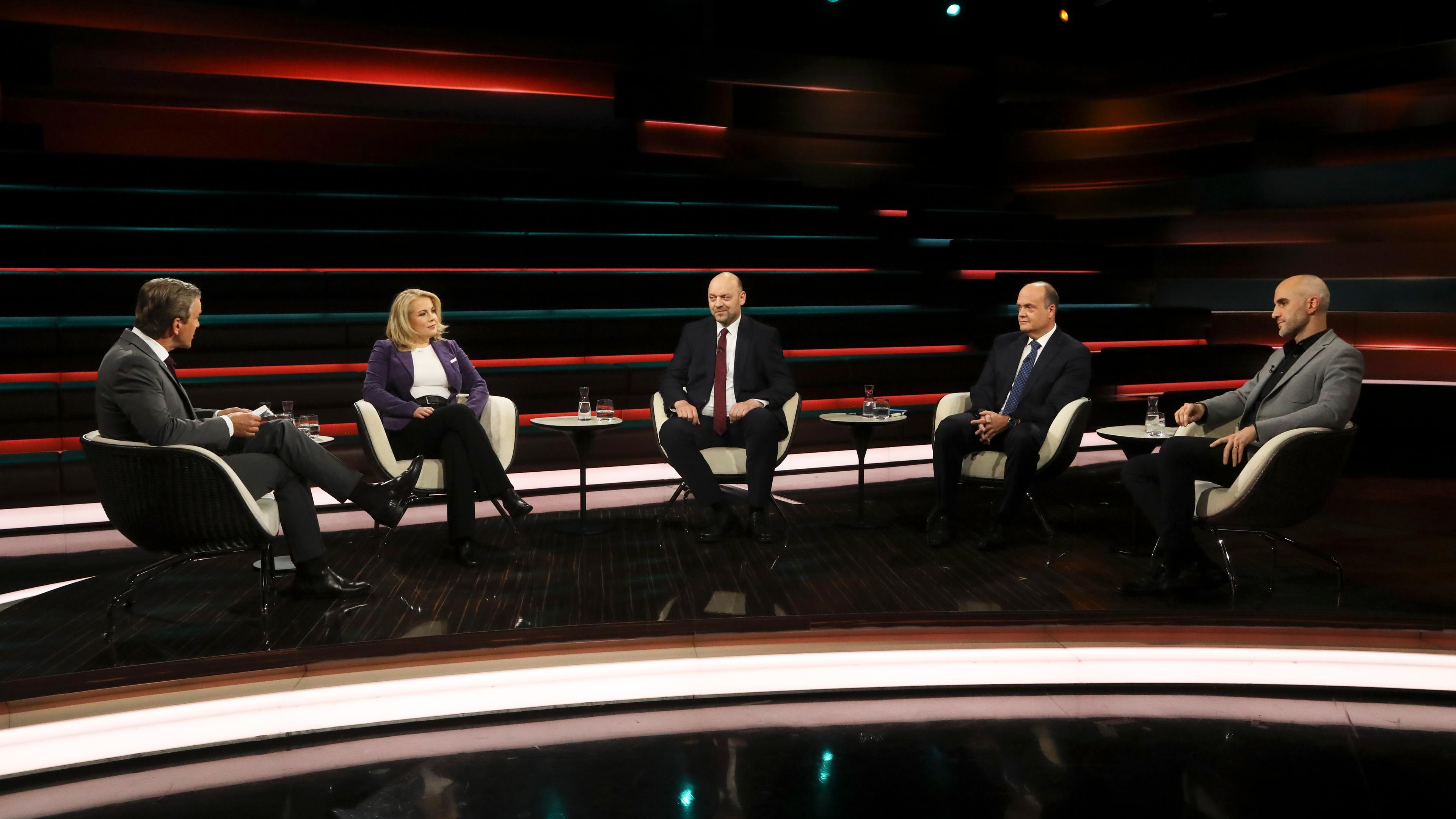Markus Lanz vom 12. Oktober 2023: Markus Lanz, Linda Teuteberg, Robert Lambrou, Robin Alexander, Belit Onay