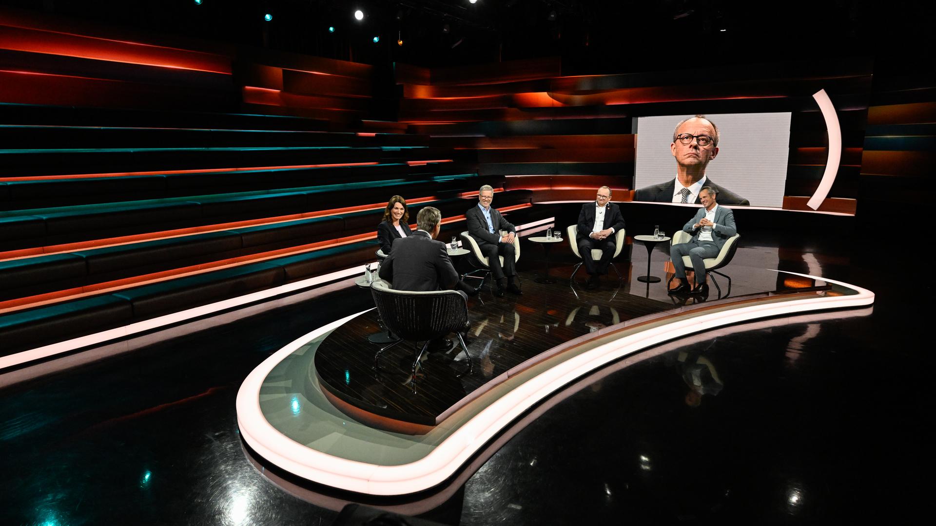 Markus Lanz vom 13. Mai 2026: Tanja Schweiger, Markus Lanz, Stefan Fassbinder, Klaus Blettner, Felix Schwenke