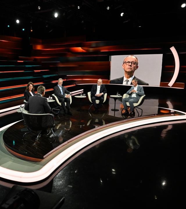 Markus Lanz vom 13. Mai 2026: Tanja Schweiger, Markus Lanz, Stefan Fassbinder, Klaus Blettner, Felix Schwenke