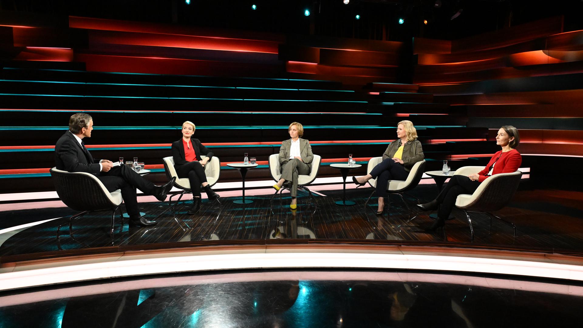 Markus Lanz vom 15. Oktober 2025: Markus Lanz, Ines Schwerdtner, Beatrix von Storch, Eva Quadbeck, Claudia Major