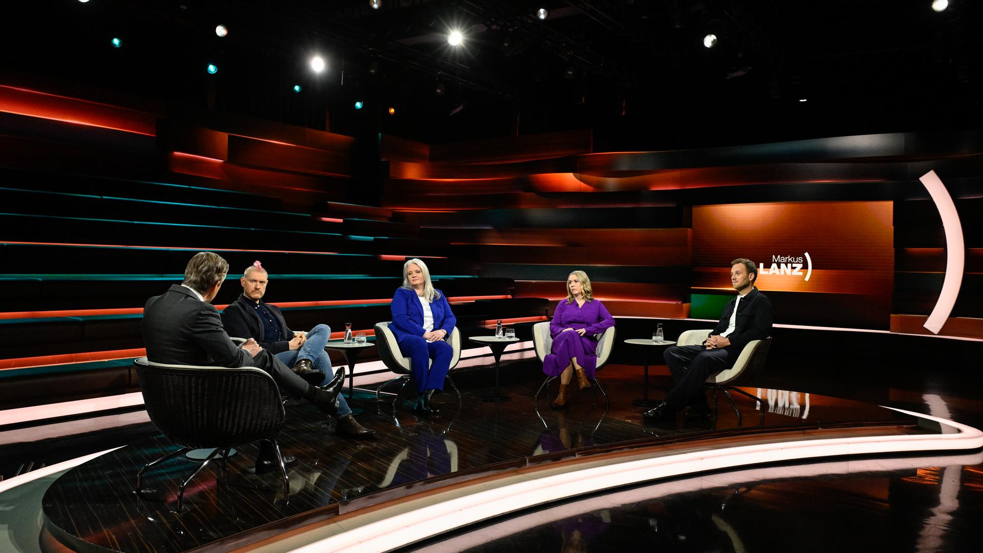 Markus Lanz vom 16. Dezember 2025: Markus Lanz, Sascha Lobo, Katharina Zweig, Judith Simon, Leon Windscheid 