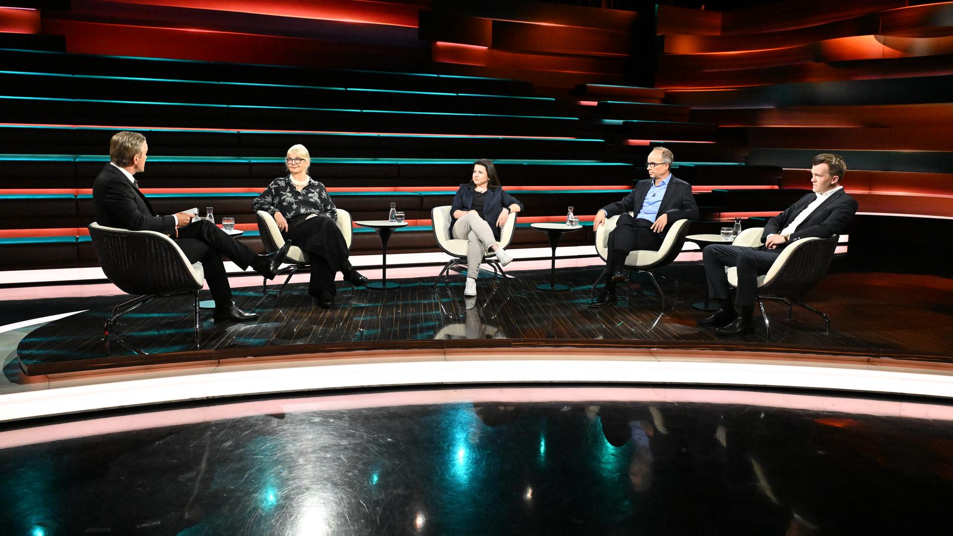 Markus Lanz vom 16. Juli 2026: Markus Lanz, Marianne Birthler, Katja Hoyer, Martin Debes, Luca Piwodda
