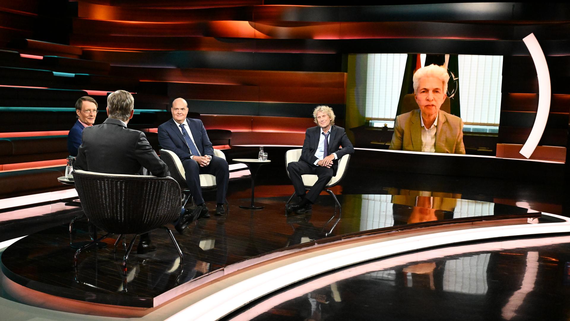 Markus Lanz vom 2. Juni 2026: Karl Lauterbach, Markus Lanz, Robin Alexander, Bernd Raffelhüschen, Marie-Agnes Strack-Zimmermann