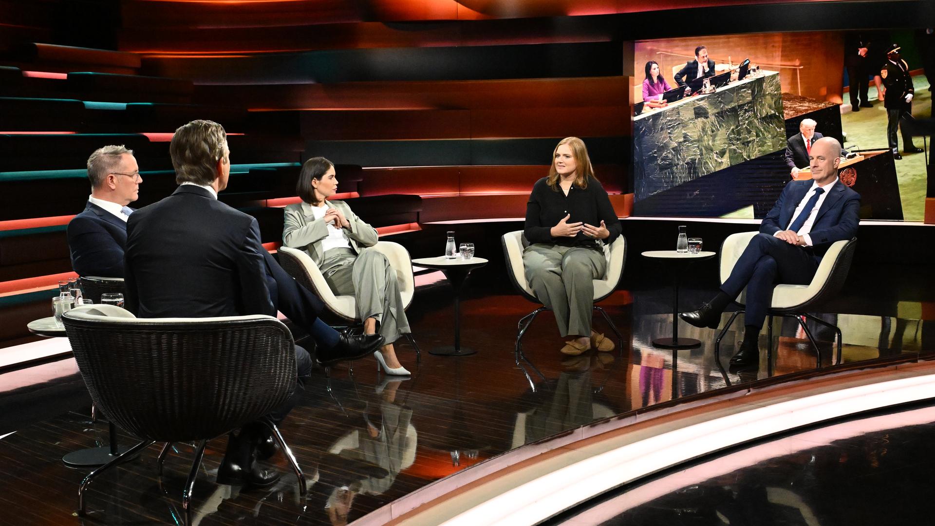 Markus Lanz vom 23. September 2025: Markus Lanz, Alexander Schweitzer, Karina Mößbauer, Rieke Havertz und Christian Mölling