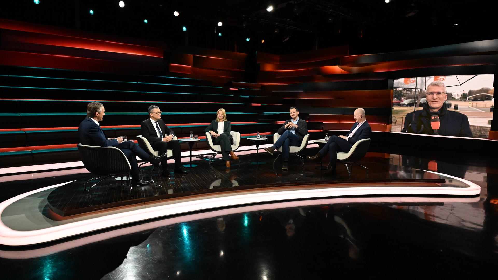 Markus Lanz vom 25. November 2025: Markus Lanz, Roderich Kiesewetter, Kerstin Münstermann, Moritz Gathmann, Christian Mölling, Elmar Theveßen (zugeschaltet)