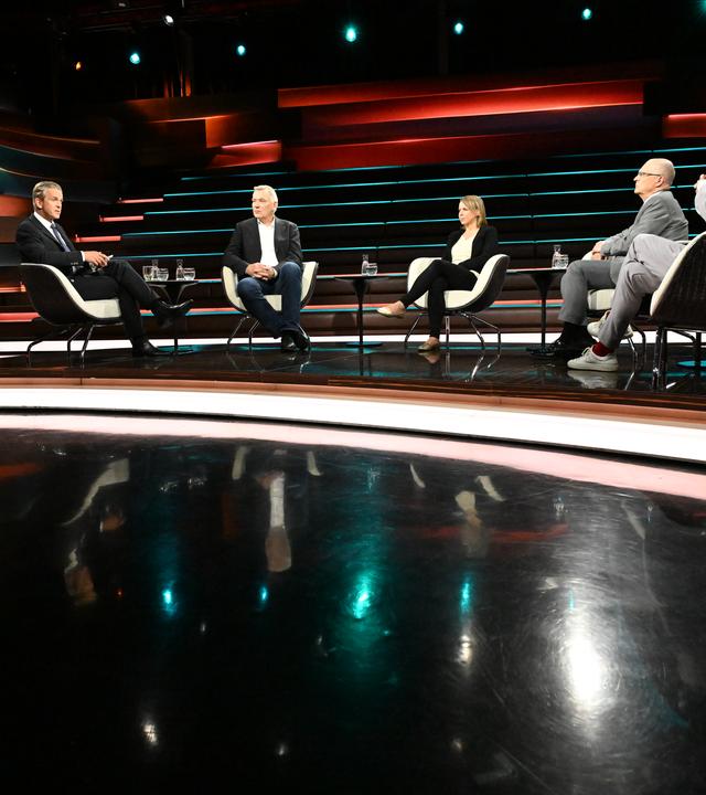 Markus Lanz vom 27. Mai 2026: Markus Lanz, Jan van Aken, Helene Bubrowski, Andrey Gurkov und Sönke Neitzel
