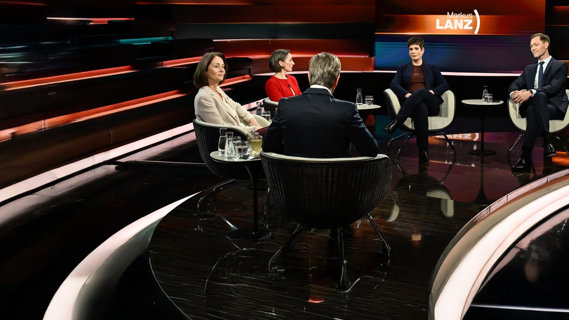 Markus Lanz vom 3. Februar 2026: Markus Lanz, Katarina Barley, Claudia Major, Mona Jaeger, Julius van de Laar, Olivia Kortas