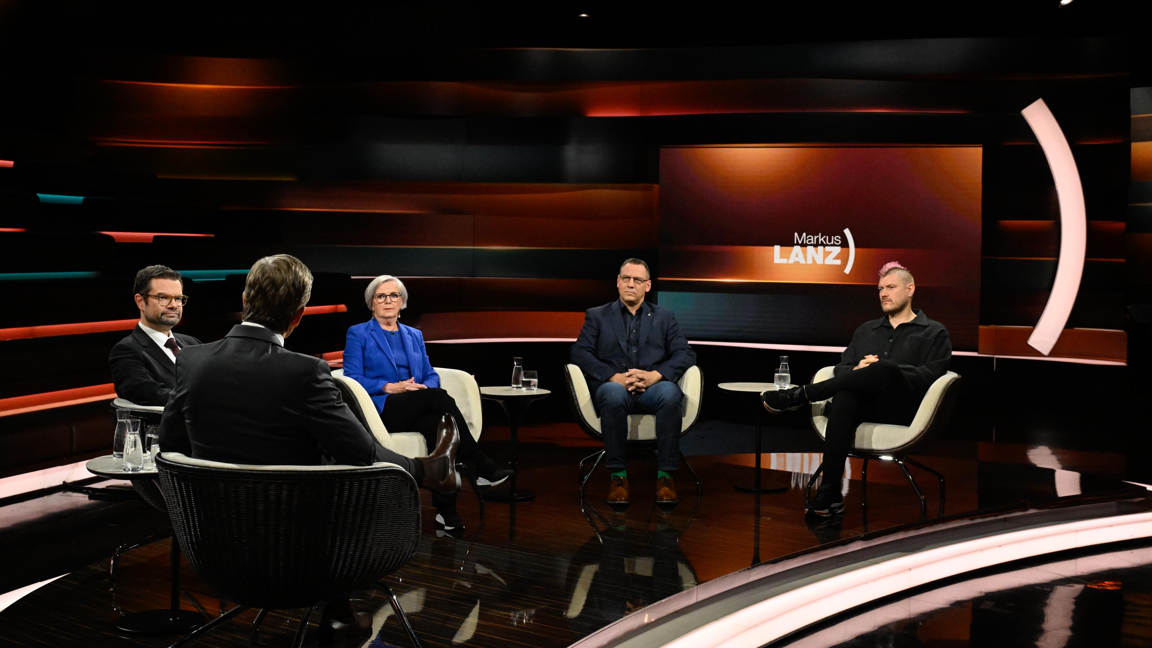 Markus Lanz vom 3. Oktober 2023:  Marco Buschmann, Markus Lanz, Rita Röhrl, Lars Wendland, Sascha Lobo