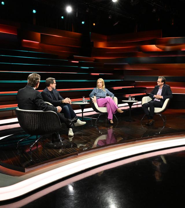 Markus Lanz vom 6. November 2025: Markus Lanz, Karl-Theodor zu Guttenberg, Melanie Amann, Stephan Grünewald, Susanne Käss (zugeschaltet)
