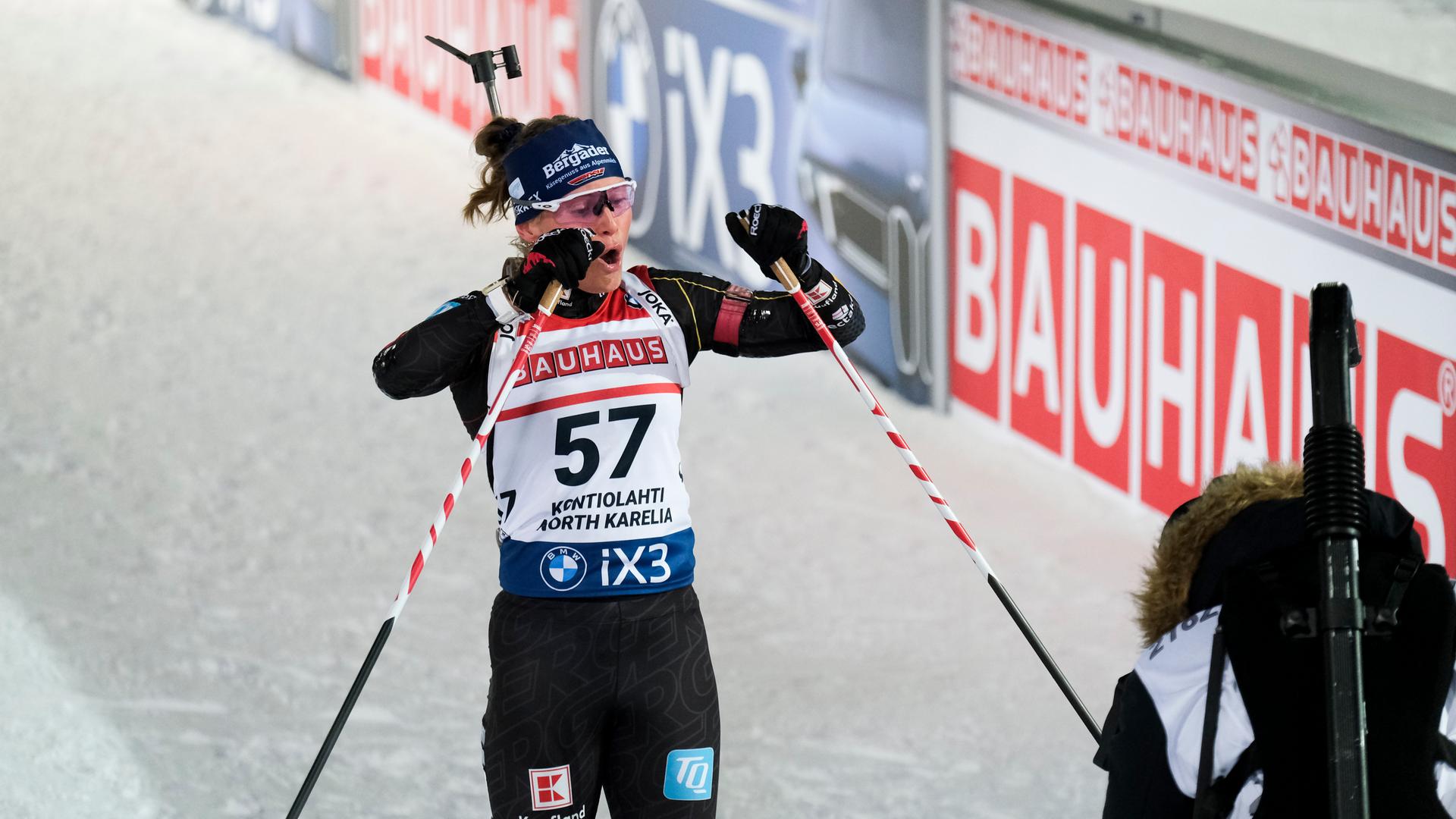 Marlene Fichtner aus Deutschland während des 15-km-Einzelrennens der Frauen beim Biathlon-Weltcup. 