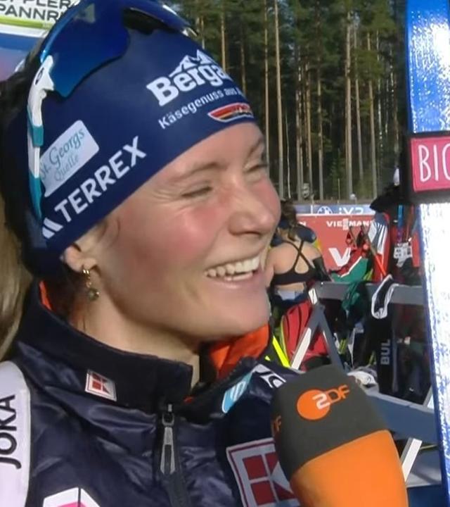 Biathletin Marlene Fichtner im ZDF-Interview beim Wintersport- und Paralympics-Livestream.