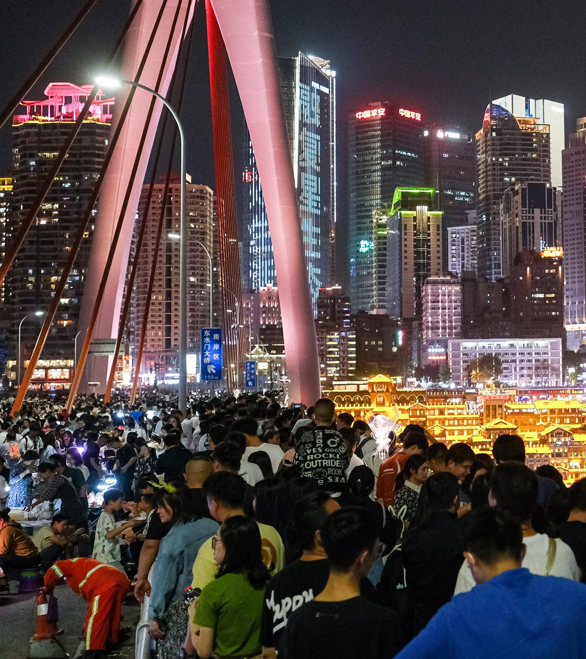 Megacitys – Wenn es Nacht wird in Chongqing, Lagos und Mexiko