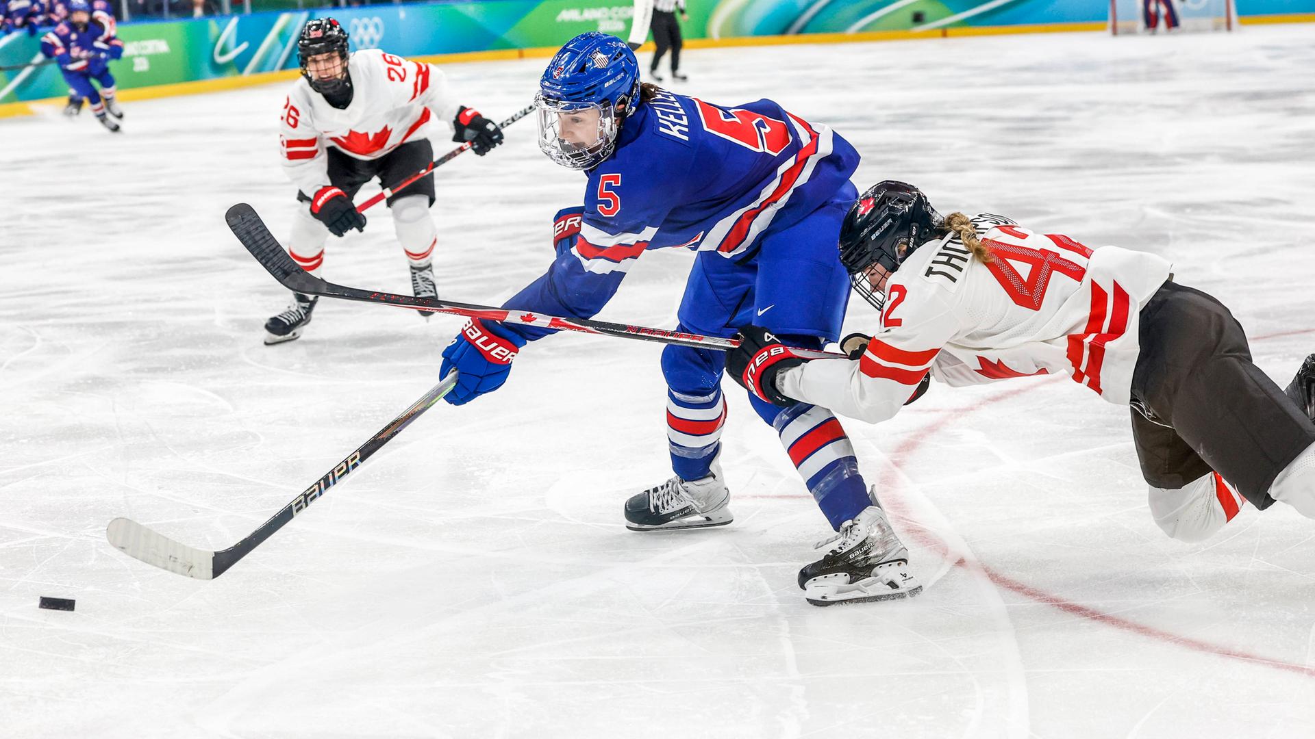 Megan Keller von den USA erzielt am 19.02.2026 in Mailand den Siegtreffer.
