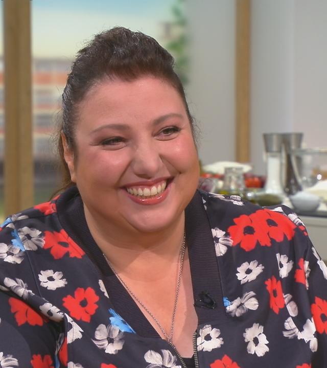 Meltem Kaptan zu Gast bei Nadine Krüger am "Volle Kanne"-Frühstückstisch