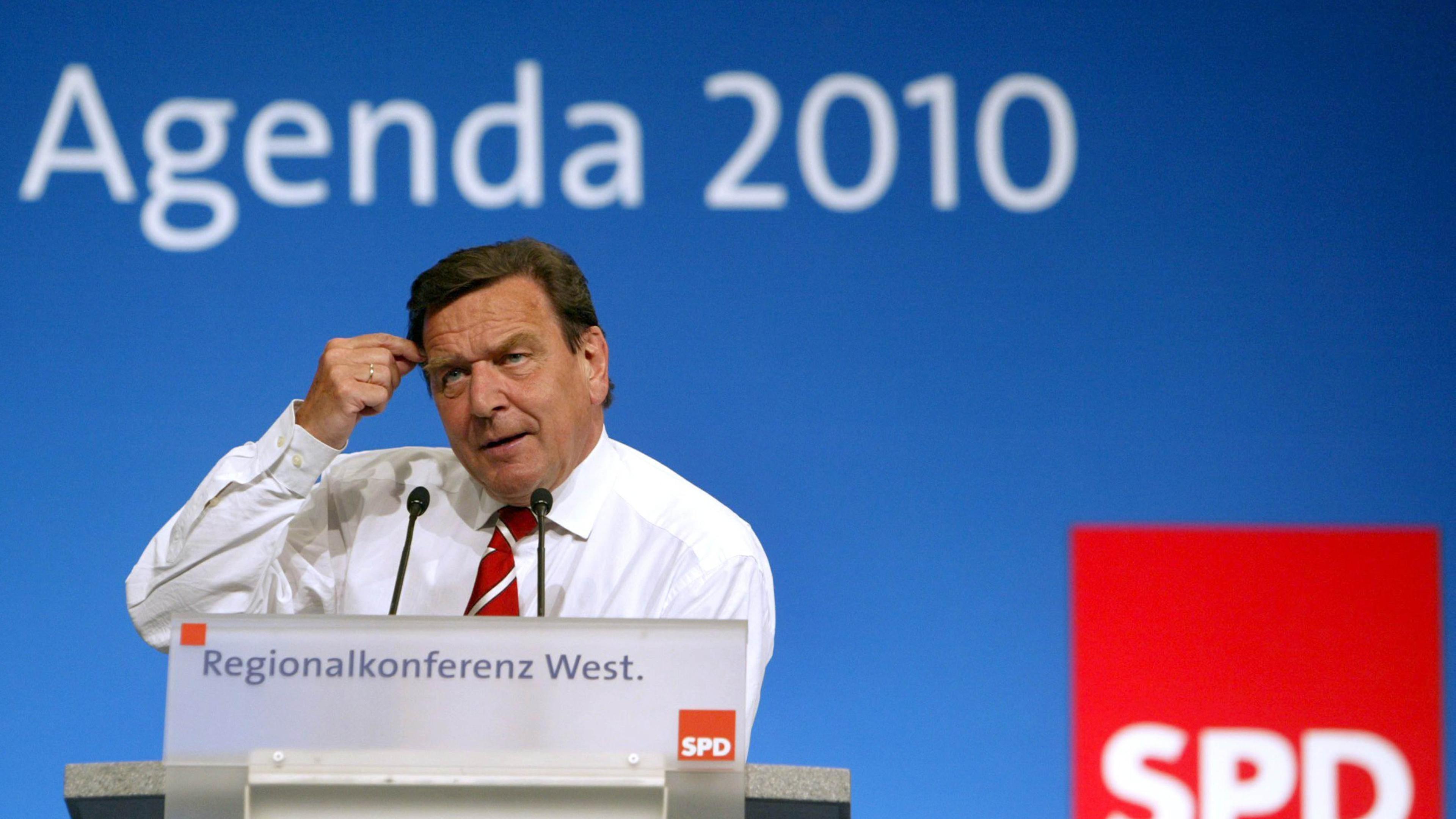 Gerhard Schröder spricht in Bonn zur Agenda 2010