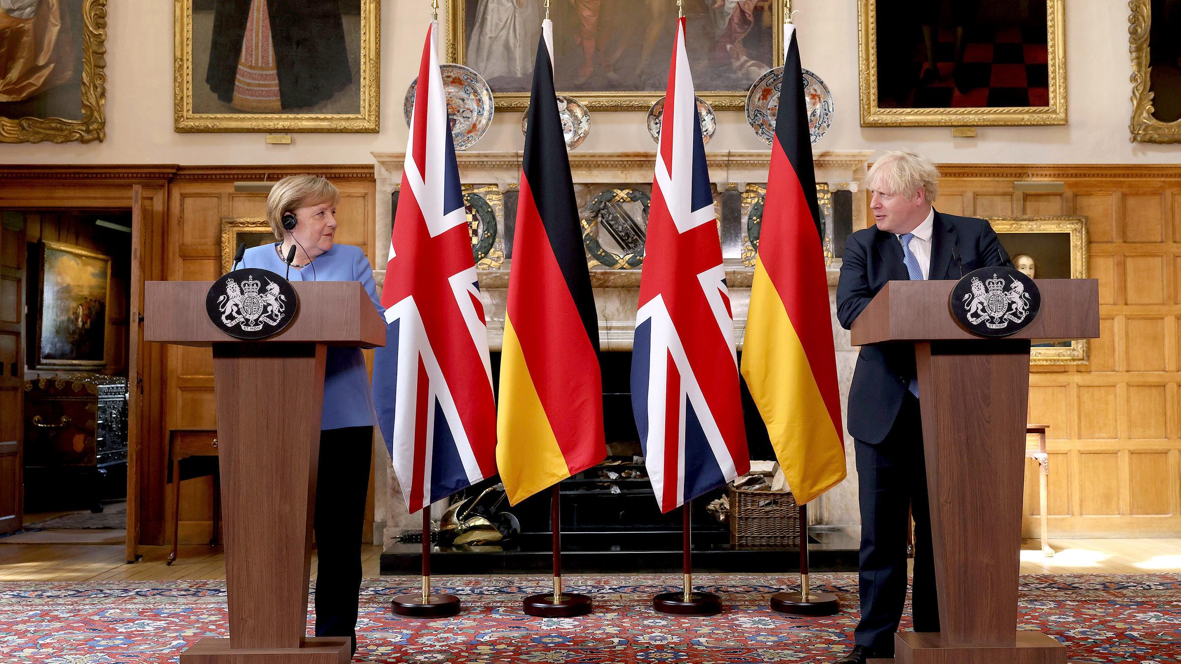 Angela Merkel und Boris Johnson bei PK