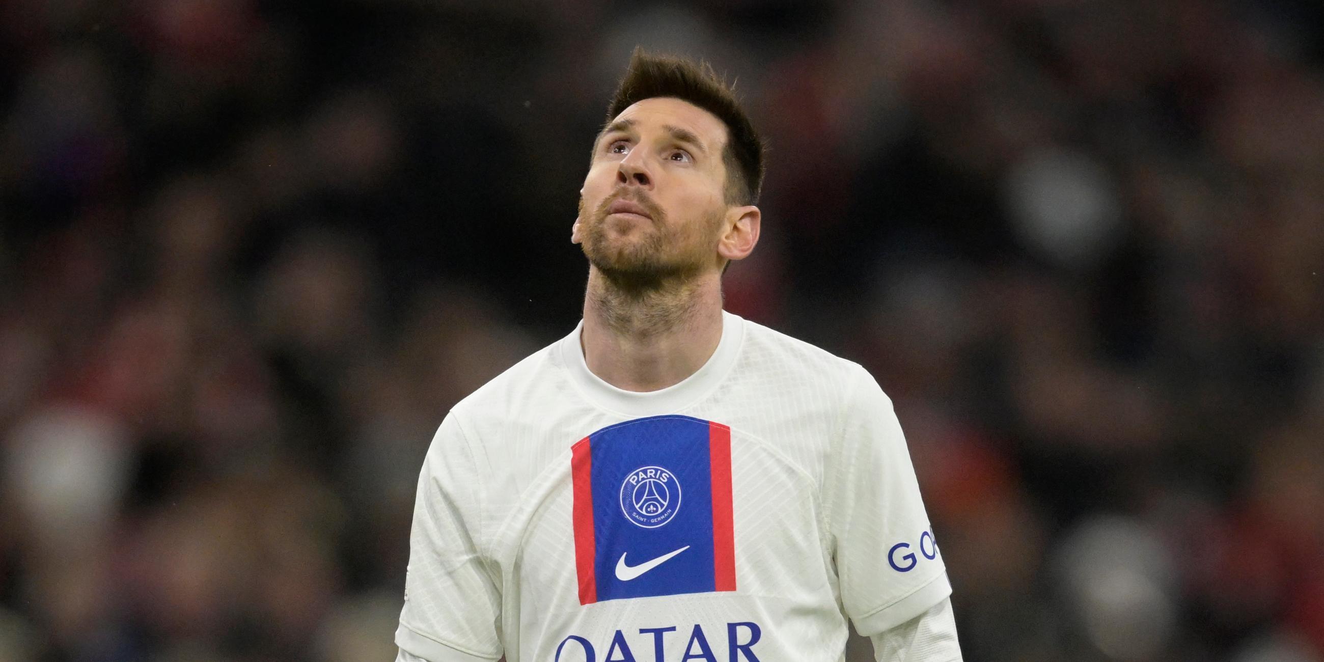 Champions League, Bayern München - PSG am 8. März 2023: Lionel Messi schaut in den Himmel