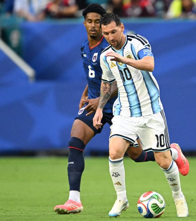 Lionel Messi im Dribbling