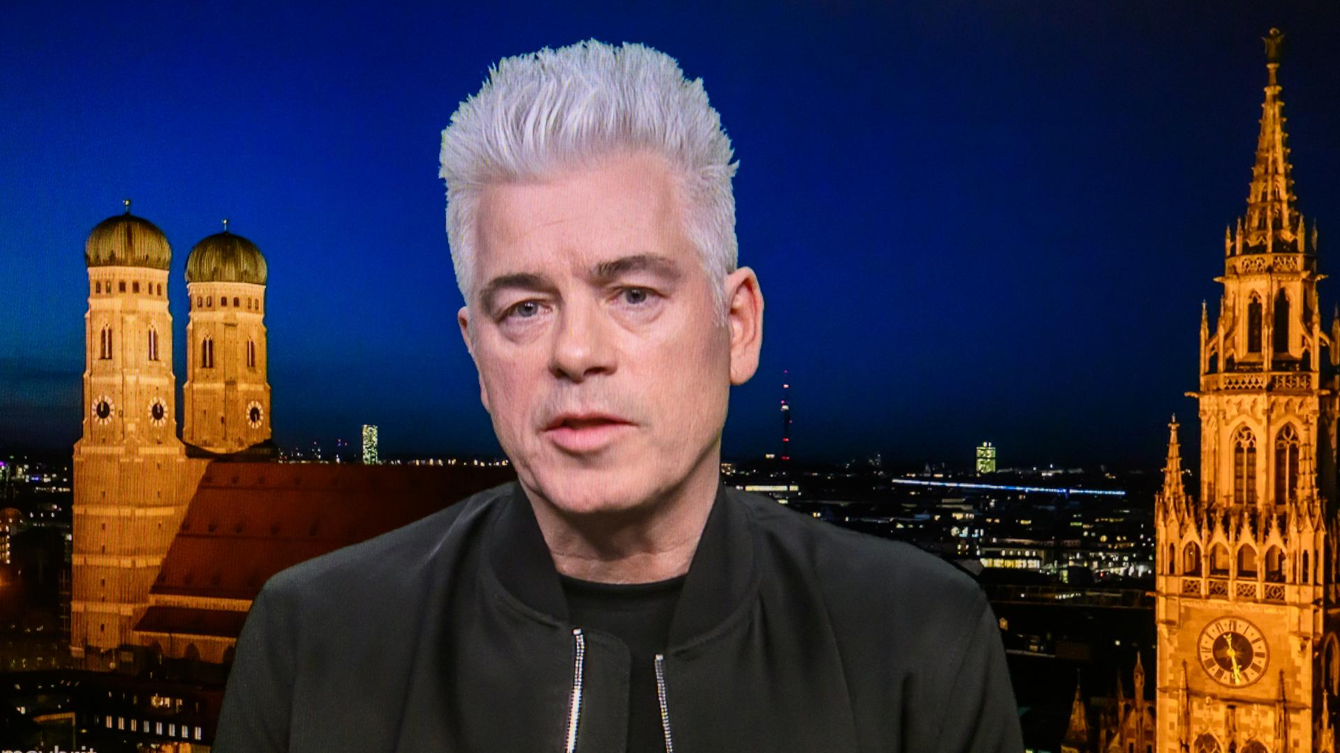 Comedian und Amerikanist Michael Mittermeier bei Maybrit Illner