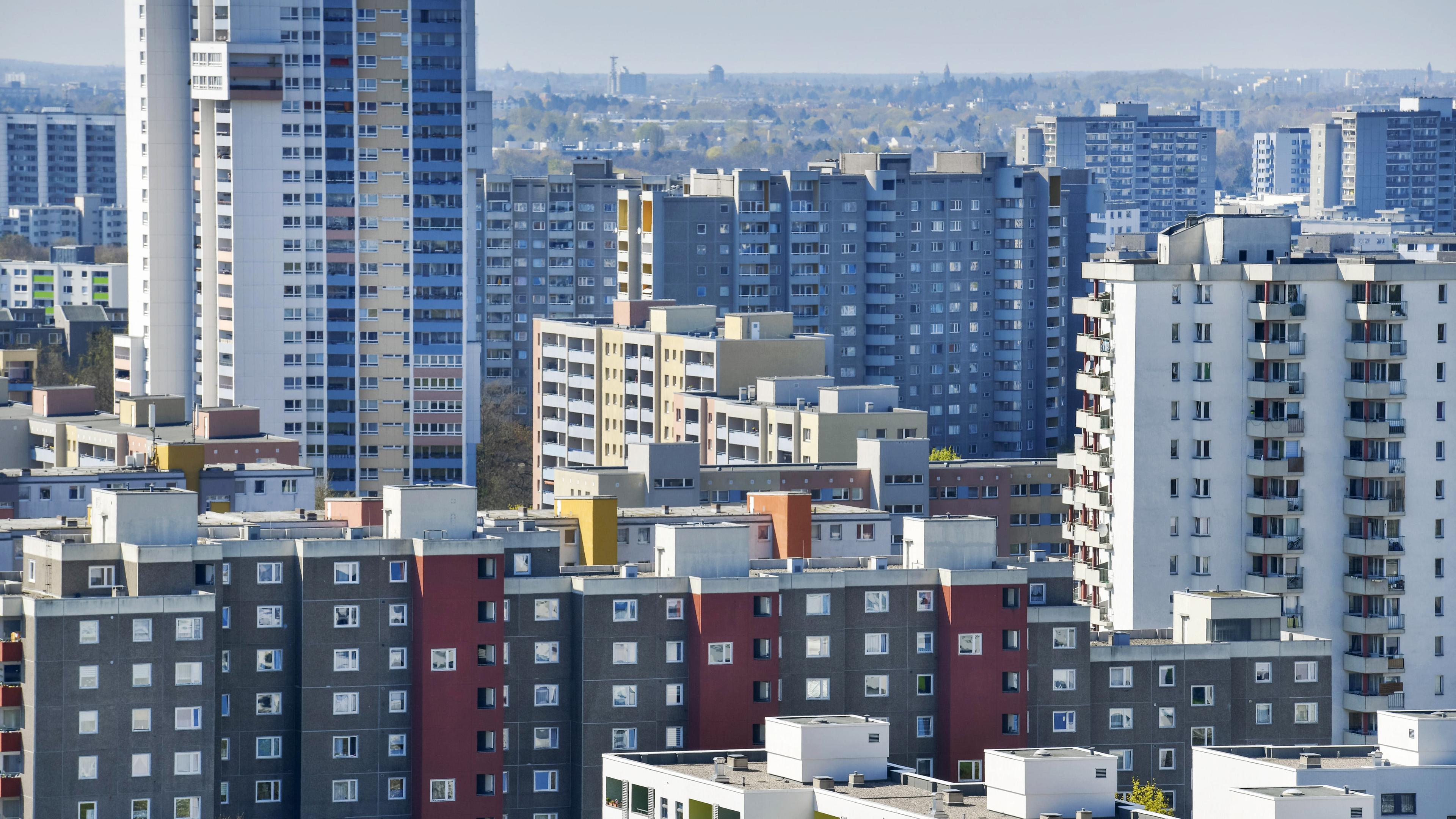 Hochhäuser in Berlin-Neuköln (undatierte Aufnahme)