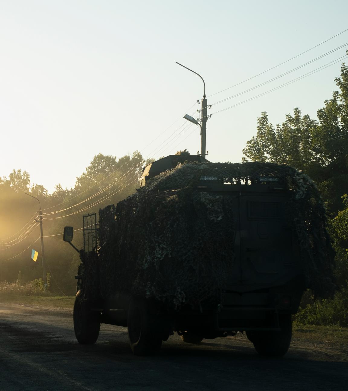 Militärfahrzeug an russisch-ukrainischer Grenze