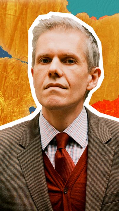 Dr. Marcus M. Keupp vor Ukraine Karte