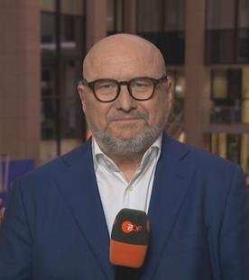 ZDF-Korrespondent Ulf Röller beim EU-Gipfel in Brüssel